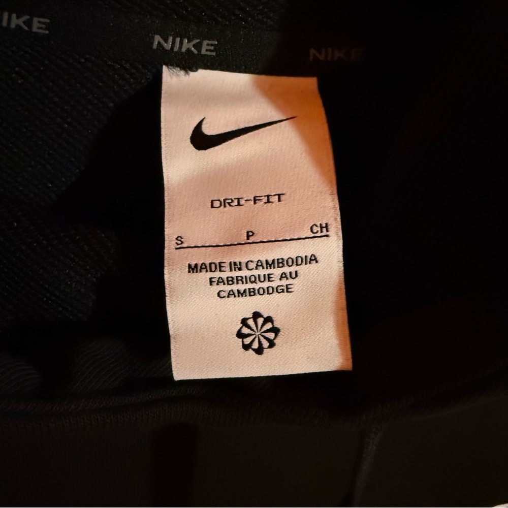Nike Men’s Training Hoodie Small - Picture 5 of 8